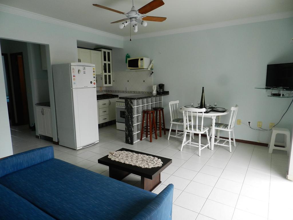 Residencial Jardim Palmeiras Bombinhas Eksteriør billede